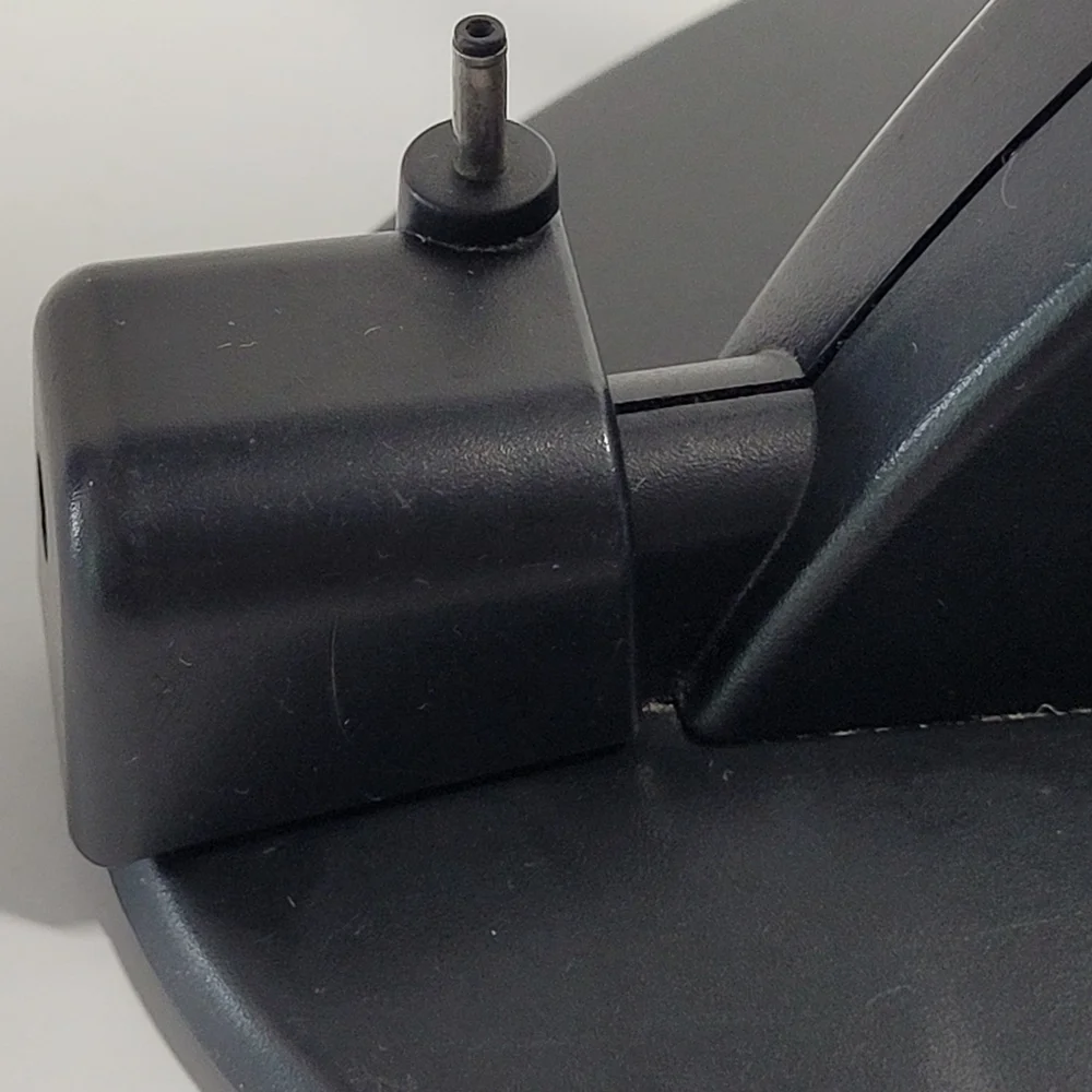 Energizer Xbox 360 Charging Stand Controller PL-3628 (NO POWER CABLE/UNTESTED).